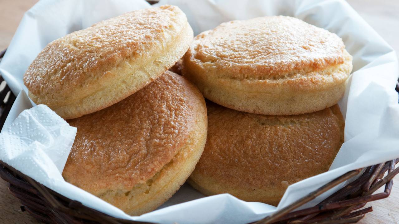 Almond buns