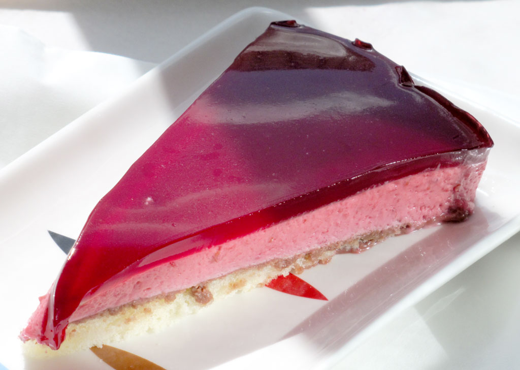 Raspberry mousse cake
